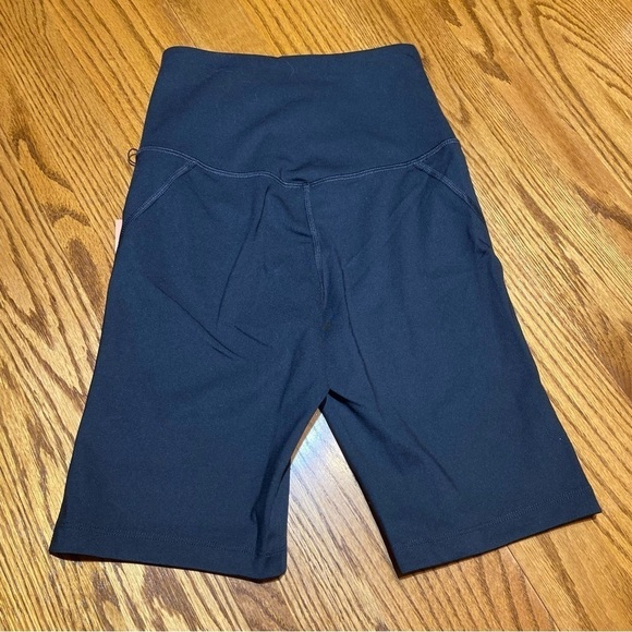 Girlfriends Collective Biker Shorts NWT Size XS - Picture 5 of 7